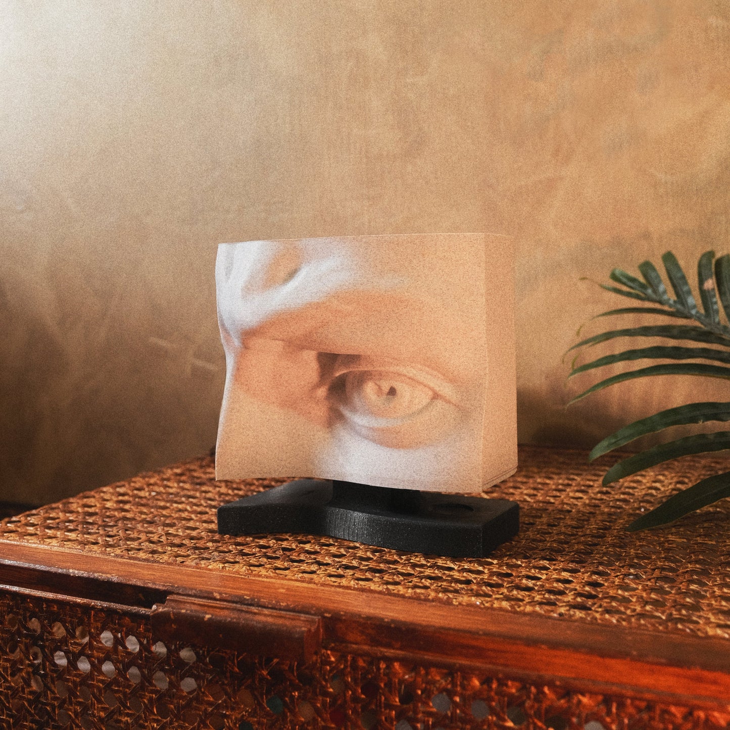 The Observer Lamp