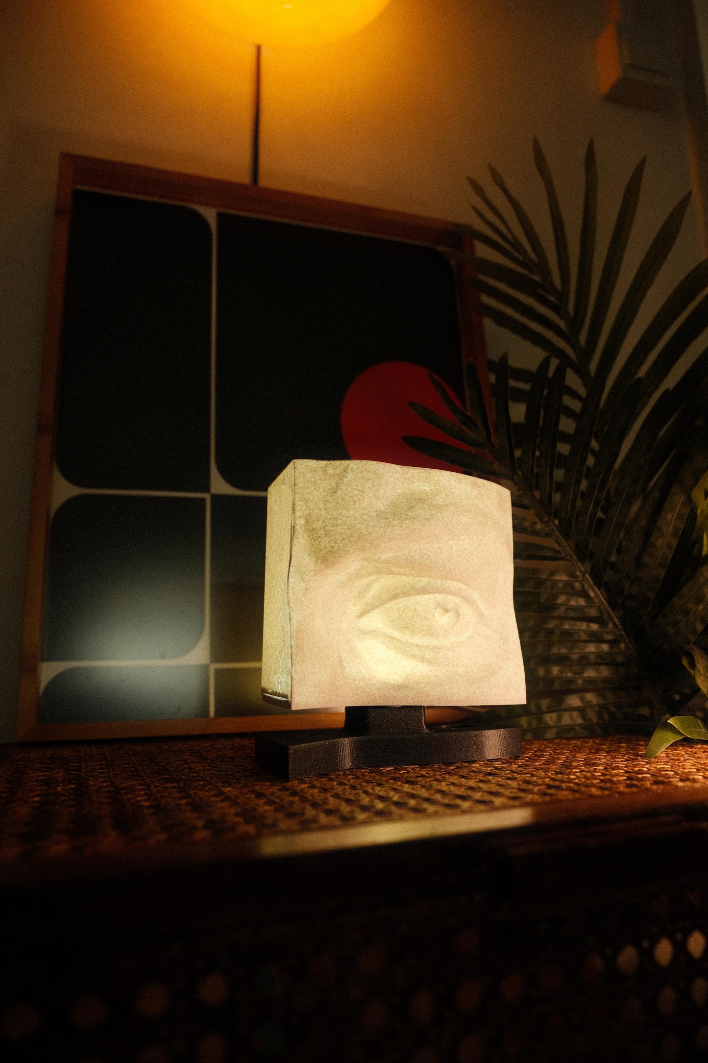 The Observer Lamp